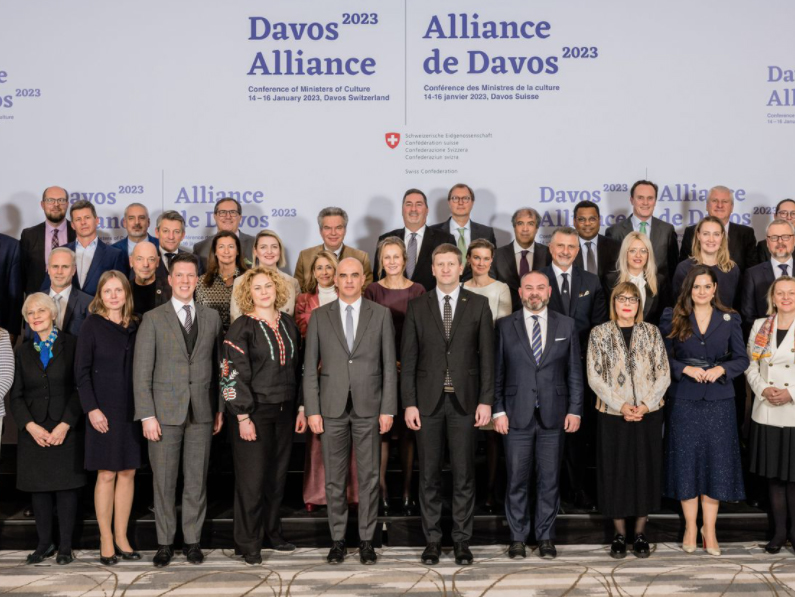 Alain Berset lance à Davos une alliance mondiale pour la culture du bâti